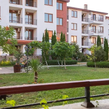 Family Apolon Szálloda 2*